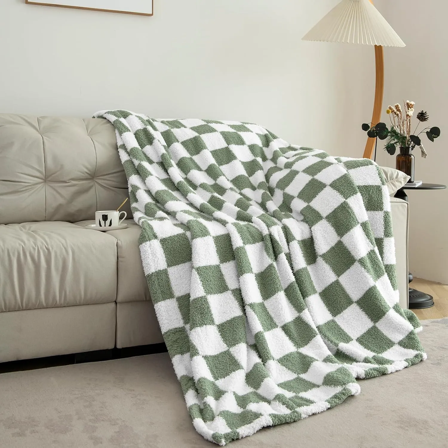 LURKA Checkered Bed Throw Blanket - Soft Cozy Fluffy Throw Blankets for Couch, Sofa, Chair, Bed, Picnic, Travel - Lightweight and Warm Bedding Decor (Green, Throw(50"x60"))