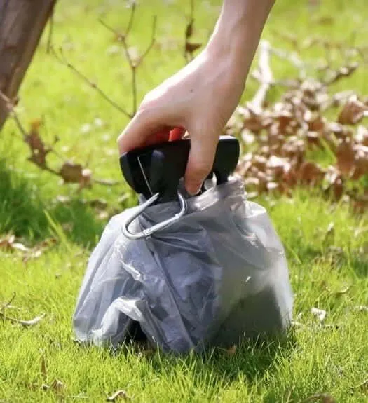 One-Handed Dog Poop Scooper