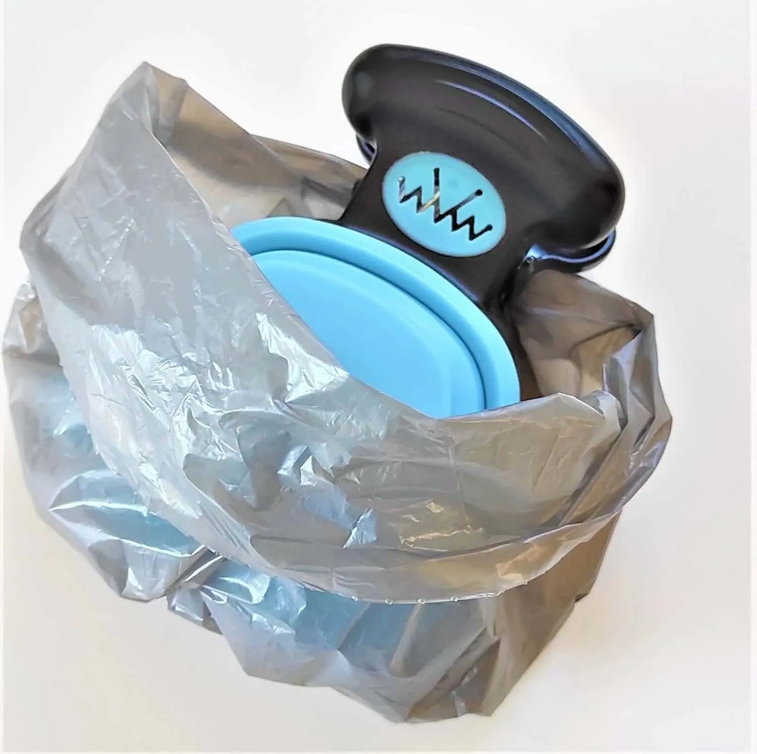 One-Handed Dog Poop Scooper