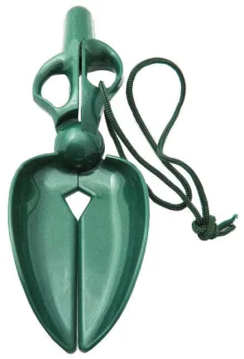 Scissor Style Pooper Scooper for Dog Waste